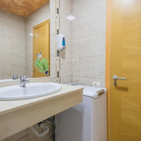 Lightbooking Las Arenas Playa del Ingles * Playa del Inglés